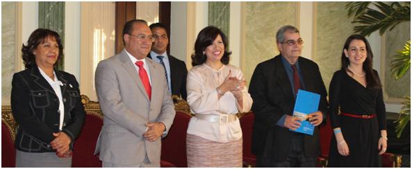 Ms. María Roque, INAFOCAM, Mr. Omar Ramírez, CNCCMDL, H.E. Ms. Margarita Cedeño de Fernández, Vice President of the Dominican Republic, Mr. Miguel Llivina Lavign, UNESCO and Ms. Adriana Valenzuela, UNITAR