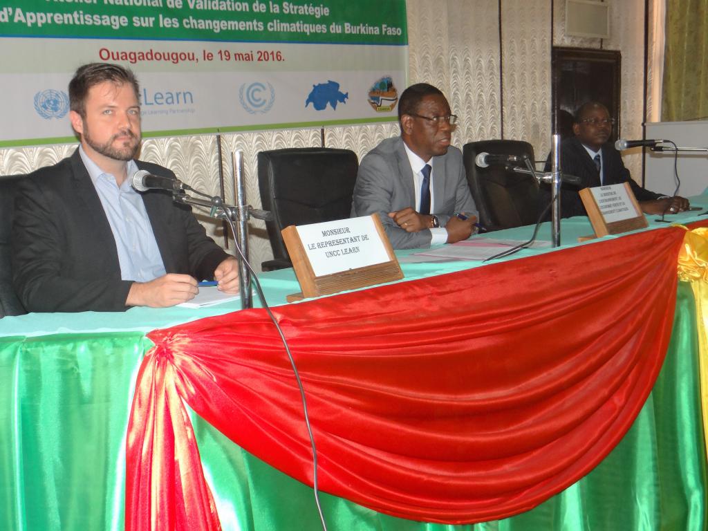From left to right, Mr. Vincens Côté, Secretariat UN CC:Learn, Minister Nestor Bassiere, and Mr. Pamoussa Ouedraogo, Technical Coordinator of Programs SP/CNDD
