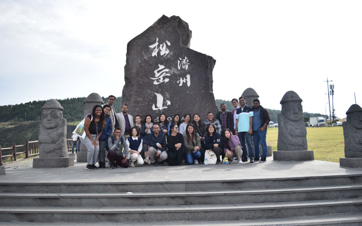 Group visit to Songak Mountain, Jeju.