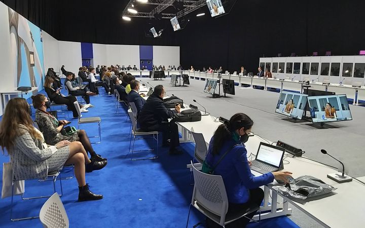 Leading by example: greening governments, UN and other public sector organizations Leading by example: greening governments, UN and other public sector organizations