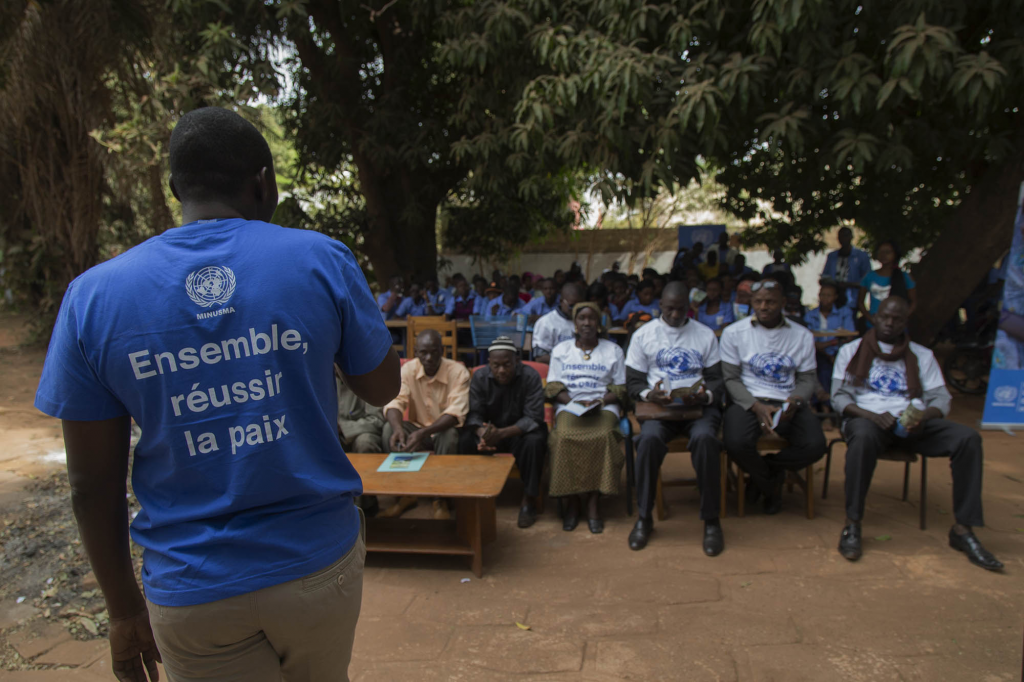 Bamako, January 22, 2015, awareness and information sessions at high schools students on the mandate of the MINUSMA and the role of peacekeepers in Mali.   Photo: MINUSMA/Harandane Dicko