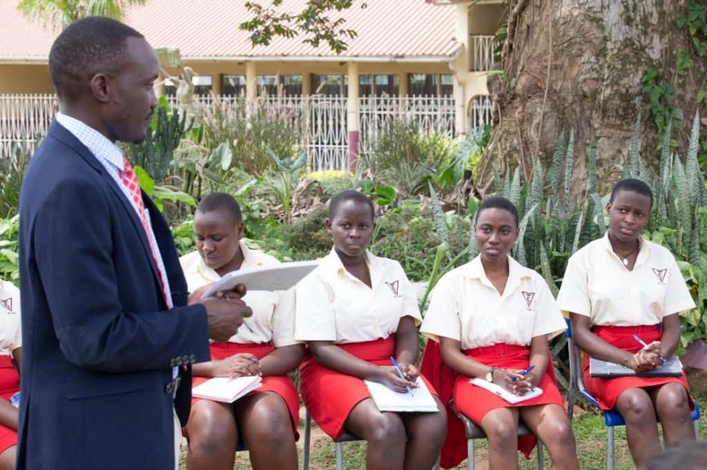 Mr. Bob Natifu, UN CC:Learn Ambassador for Climate Change Learning with the students at Trinity College Nabbingo (Uganda) – October 2016