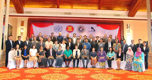 Participants, Resource Persons and Staff at the UNITAR Asia-Pacific Regional Training